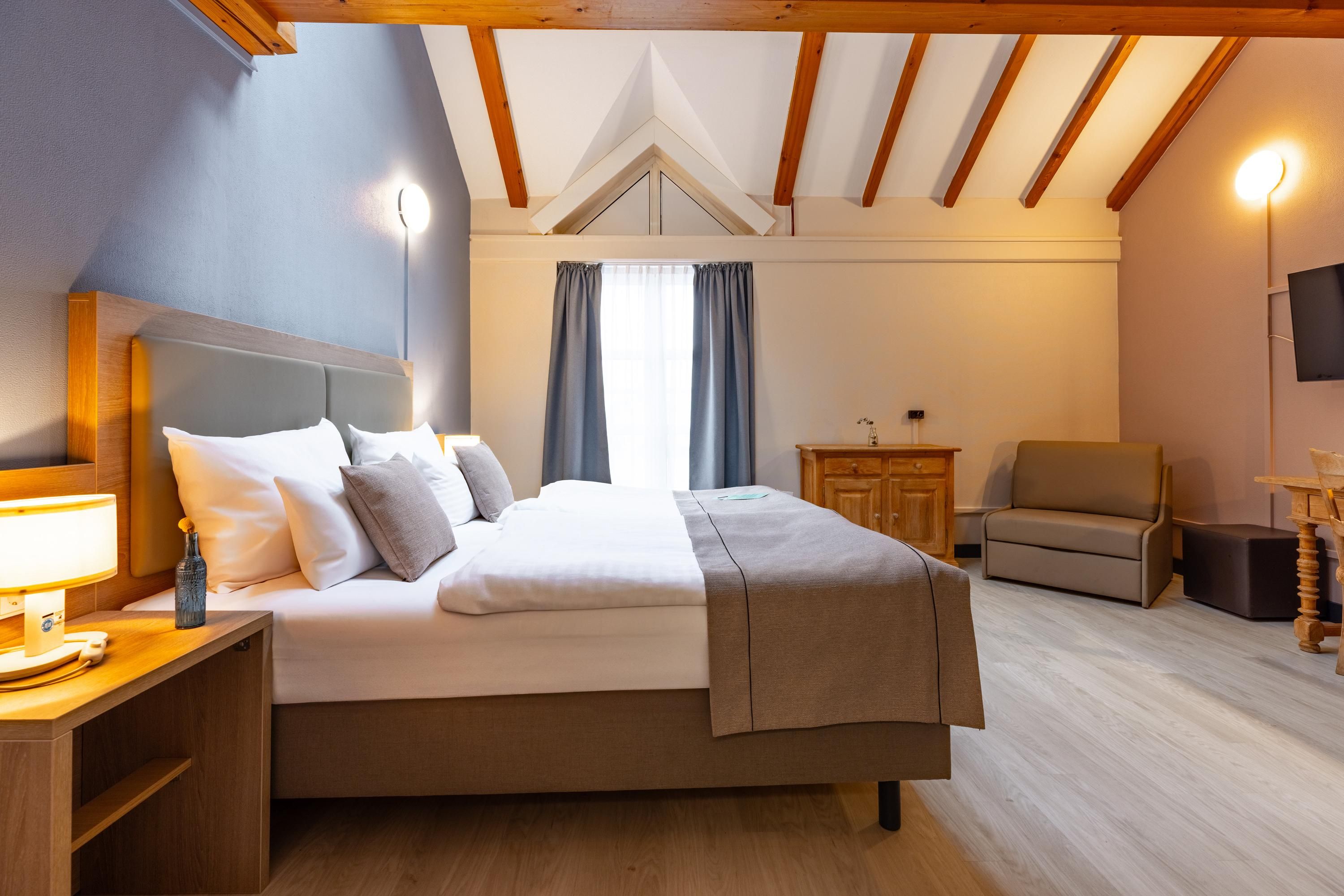 جارنر هوتل دوسيلدورف ماين ستيشن باي آيتش جي - دوسيلدورف - غرفة نوم