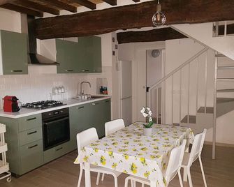 Casa la Piazzetta Rinascimentale - Urbino - Küche