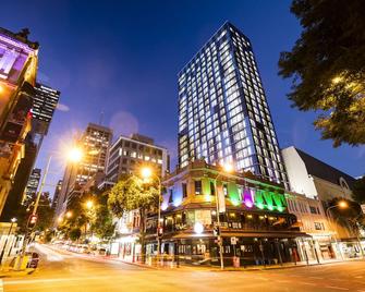 Ibis Styles Brisbane Elizabeth Street - Brisbane - Building