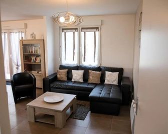 Gite Mattaincourt - Mirecourt - Wohnzimmer