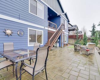 Ridgefield Apartment w/ Fire Pit & Walking Trails! - Saint Helens - Restaurante