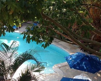 Casa Bella Mia- a spacious penthouse in a tropical paradise! - Zihuatanejo - Pool