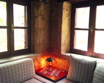 Rosalia Apartments - Χάλκη - Σαλόνι