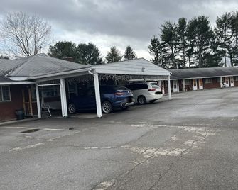Sunrise Motel - Owego - Vista del exterior