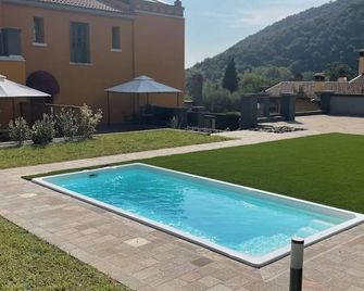 Villa Valle Franciacorta - Green Apartment with Pool and Garden - Rodengo-Saiano - Piscina