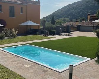 Villa Valle Franciacorta - Green Apartment with Pool and Garden - Rodengo-Saiano - Piscina