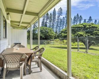 3 Bedroom Ocean View Home for 8 - Hale Kamaoa - Naalehu - Balcony