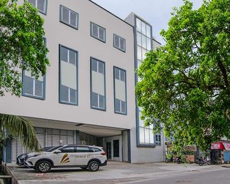 Capital O 92300 Koala House - Pekanbaru - Edificio
