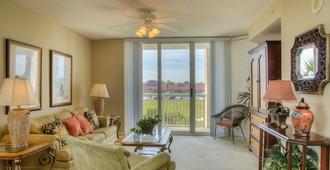 Barefoot Resort by Palmetto Vacations - North Myrtle Beach - Σαλόνι