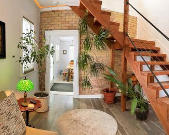 The Elm Tree Cottage in the Sugarhouse District - סולט לייק סיטי - לובי