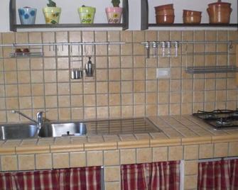B&B La Casetta di Maria - Cursi - Cocina