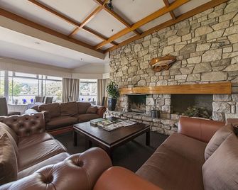 VR Rotorua Lake Resort - Rotorua - Olohuone