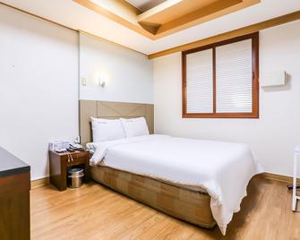 Gangneung sketch - Gangneung - Bedroom