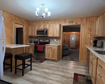 A Cozy Getaway in Ashland - Ashland