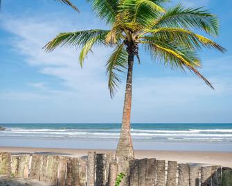 Pousada Burundanga - איטקארה (אילוז-איטבונה) - חוף