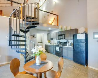 Del Norte Apartment with Loft Walk to Downtown! - Del Norte - Cocina