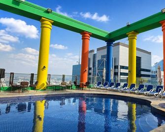 Oryx Hotel - Abu Dhabi - Pool