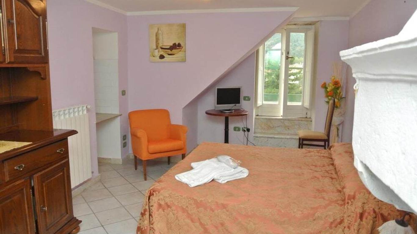 لوكندا ديلي إلوستري