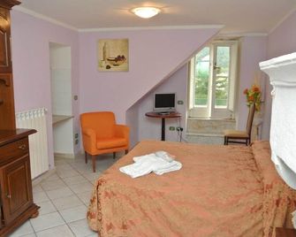 로칸다 델리 일루스트리 - 시비타노바 델 사니오 - 침실