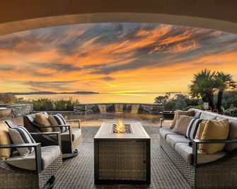 Lakeview Luxury: Pool, Spa, Fire Pit + 7br Villa - El Dorado Hills - Balcony