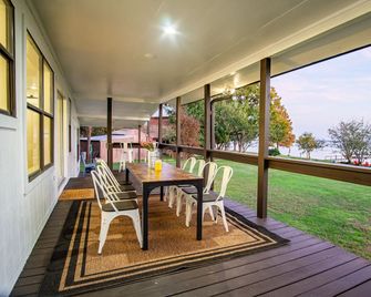 Tranquil Lakefront Retreat with Boat Dock - Richland Chambers Lake - Corsicana - Balkon