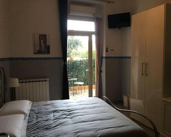 Le Divine - Reception Via XXV Aprile 5 - Levanto - Habitación