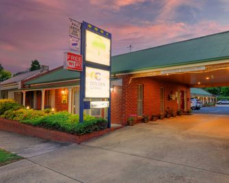 Elms Motor Inn - Tumut - Gebäude