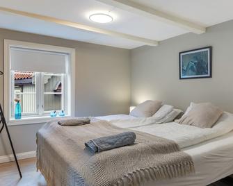 Moderne leilighet med 2 soverom - nær Arendal sentrum - Arendal - Bedroom