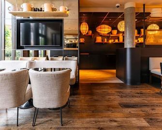 Novotel Suites Reims Centre - ריימס - בר
