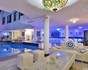 Villa Simonne - Johannesburg - Pool