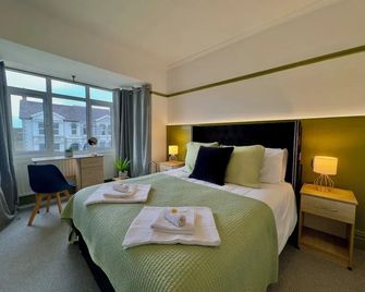 Coastal Park Accommodation - Llanelli - Slaapkamer