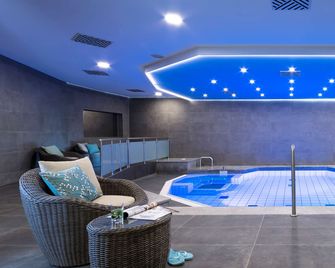 Dorint Hotel Dresden - Dresden - Pool