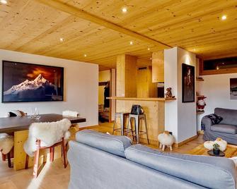 Luxury Wood Megeve village - Megève - Living room