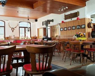 Berggasthof Zum Hirsch - Poppenhausen - Restaurant