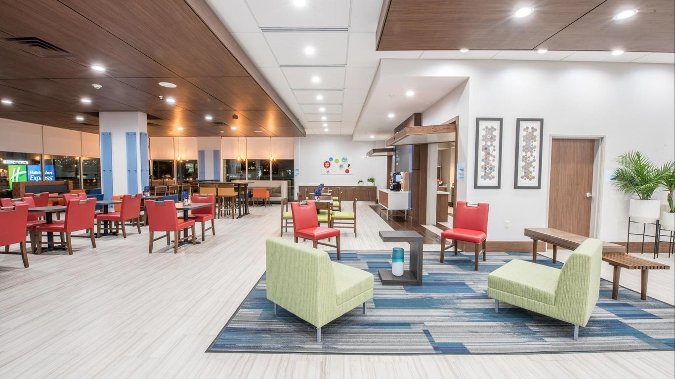 Holiday Inn Express & Suites Houston Westchase - Westheimer