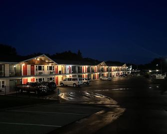 All Star Inn & Suites - Wisconsin Dells - Edificio