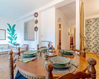 Villa Tigullio Vintage Holiday Flat - Rapallo - Essbereich