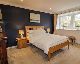 The Stables, Pet Friendly, Character Holiday Cottage In Thornhill - Thornhill - Bedroom