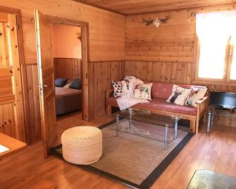 Iken Mökit - Heinola - Living room