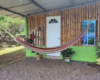 Hostal Rancho Crustáceo del Pacifico - La Unión - Patio
