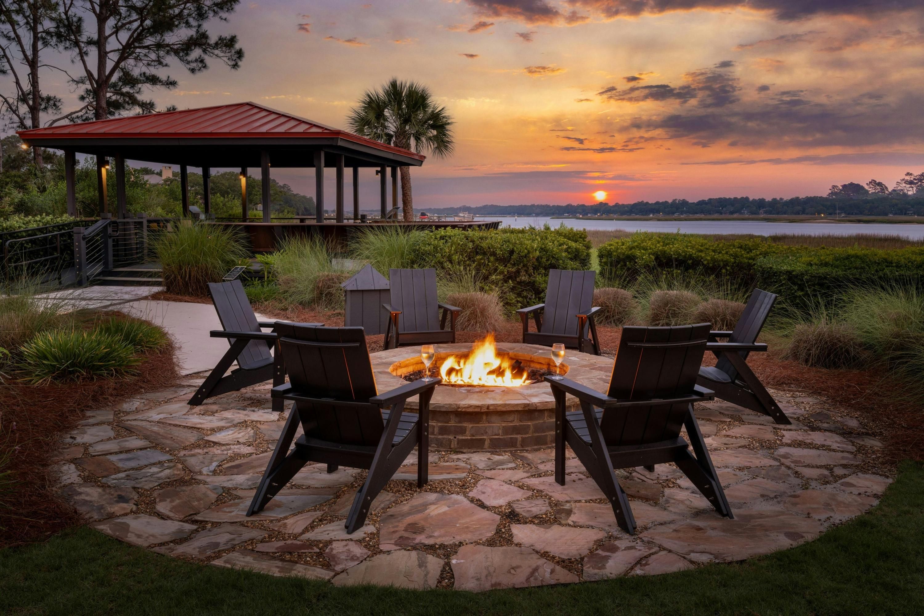 Marriott's Harbour Point and Sunset Pointe at Shelter Cove, A Marriott Vacation Club Resort - הילטון הד איילנד - פטיו