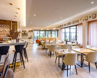 Mercure Hotel Saarbrücken City - זארבריקן - מסעדה