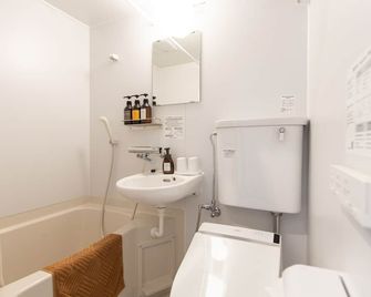 Hotel R9 The Yard Oyamayokokura - Oyama - Bathroom