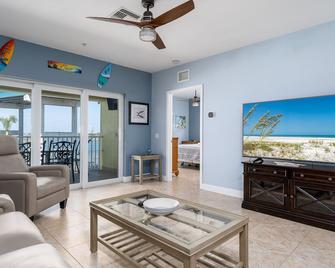 Harbour House At The Inn - Fort Myers Beach - Living room