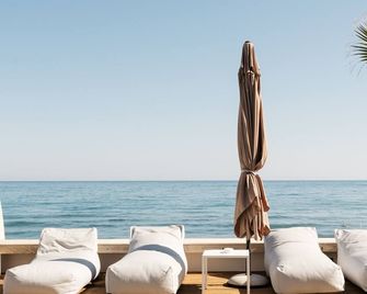 Petradi Beach Lounge Hotel - Rétino