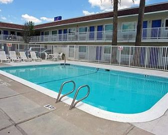 Motel 6-Corpus Christi, Tx - East - North Padre Island - Corpus Christi - Pool