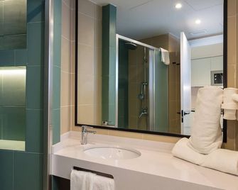 Apartamentos Sunway Atlanta - Sitges - Bathroom