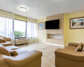 Spark by Hilton Outer Banks Kill Devil Hills - Kill Devil Hills - Sala de estar