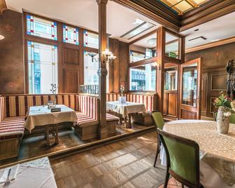 هوتل بولونيا - فروتسواف - مطعم