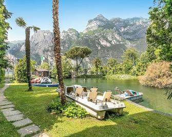 Riva Lago e Spiaggia Apartment 3 - Riva del Garda - Patio